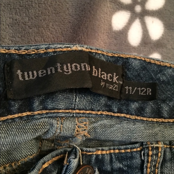 Jeans - Picture 2 of 2